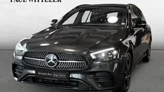 Grau Gebraucht 2020 Mercedes E300 AMG line Limousine | 33.970 € (Fairer Preis)