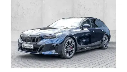 Gebraucht BMW i5 M Sport 250 kW (340 PS) 2025 Schwarz Kombi