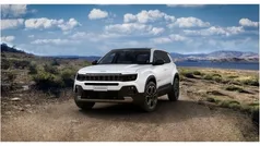 Weiss Neu 2025 Jeep Avenger EV Summit SUV | 34.985 € (Fairer Preis)