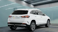 Weiß Gebraucht 2023 Mercedes GLA200 Premium SUV | 43.798 € (Fairer Preis)