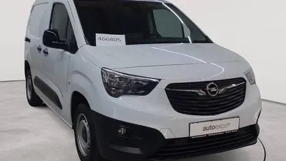 Gebraucht Opel Combo 102 PS (75 kW) 2024 Van