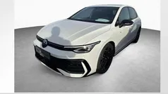 Gebraucht 2024 VW Golf VIII R-line Limousine | 29.240 € (Fairer Preis)
