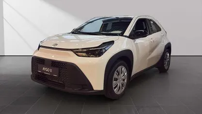 Weiss Neu 2026 Toyota Aygo X PURE SUV | 20.489 € (Superpreis)