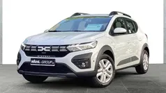 Weiß Gebraucht 2024 Dacia Sandero Expression Kleinwagen | 15.970 € (Fairer Preis)