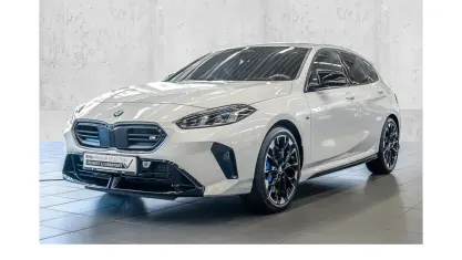Gebraucht BMW M135 M Sport 300 PS (220 kW) 2025 Weiß Kleinwagen