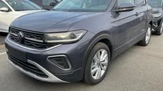 Rauchgrau metallic Neu 2025 VW T-Cross Life SUV | 29.445 € (Fairer Preis)