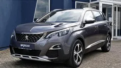 Grau Gebraucht 2020 Peugeot 5008 Crossway Van / Kleinbus | 26.390 € (Fairer Preis)