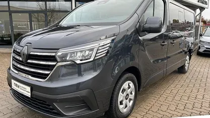 Gebraucht 2024 Renault Trafic Evolution Van / Kleinbus | 37.450 € (Fairer Preis)