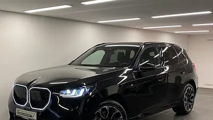 Schwarz Gebraucht 2025 BMW X3 Comfort Edition SUV | 61.750 € (Fairer Preis)