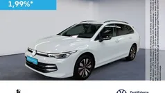 Pure white Gebraucht 2024 VW Golf VIII Goal Kombi | 29.490 € (Superpreis)