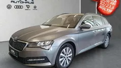 Grau Gebraucht 2022 Skoda Superb Ambition Kombi | 23.887 € (Fairer Preis)