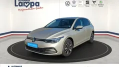 Silber Gebraucht 2024 VW Golf VIII Move Limousine | 28.430 € (Fairer Preis)