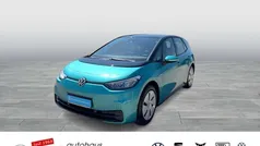 Grün (makenatürkis metallic schwarz) Gebraucht 2023 VW ID.3 Pro Performance Kleinwagen | 25.985 € (Fairer Preis)
