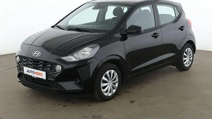 Gebraucht Hyundai i10 Trend 67 PS (49 kW) 2022 Schwarz Kleinwagen