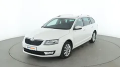 Weiß Gebraucht 2016 Skoda Octavia Style Kombi | 15.710 € (Fairer Preis)