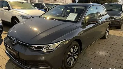 Grau Gebraucht 2023 VW Golf VIII Move Limousine | 25.998 € (Fairer Preis)