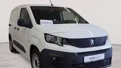 Schneeweiß Gebraucht 2020 Peugeot Partner Premium Van / Kleinbus | 13.390 € (Superpreis)