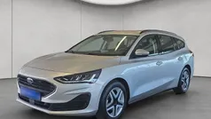 Moondust silver metallic Gebraucht 2022 Ford Focus Cool & Connect Kombi | 15.990 € (Superpreis)