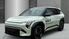 Aventurin grün met. Gebraucht 2024 Kia EV3 Comfort SUV | 45.650 € (Guter Preis)