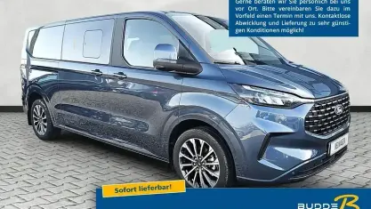 Neu Ford Tourneo Custom Titanium X 150 PS (110 kW) 2025 Digitalaquablue metallic Van