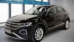 Schwarz Gebraucht 2023 VW T-Roc Style SUV | 29.820 € (Fairer Preis)
