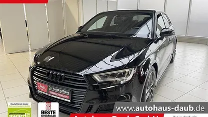 Mythosschwarz metallic Gebraucht 2020 Audi A3 Competition Limousine | 22.390 € (Fairer Preis)