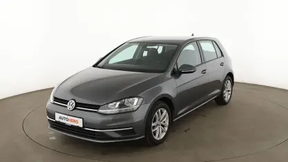 Gebraucht VW Golf VII Comfortline 2018 Grau Limousine