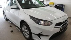 Weiß Gebraucht 2024 Kia Ceed Sportswagon Vision Kombi | 19.799 € (Guter Preis)