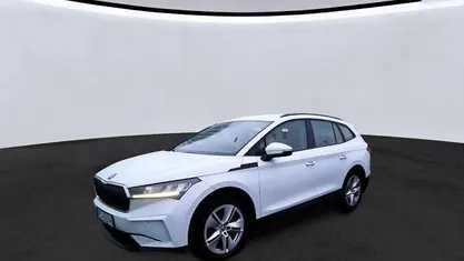 Usado Skoda Enyaq iV Loft 108 kW (148 HP) 2023 Branco SUV