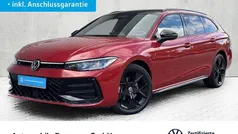 Chilirot metallic Gebraucht 2024 VW Passat R-line Kombi | 42.950 € (Fairer Preis)