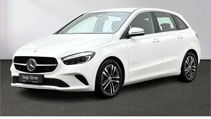 Gebraucht Mercedes B200 Progressive 163 PS (119 kW) 2024 Unilack polarweiß Van / Kleinbus