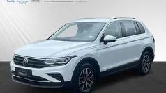 Weiss Gebraucht 2021 VW Tiguan Life SUV | 31.990 € (Fairer Preis)