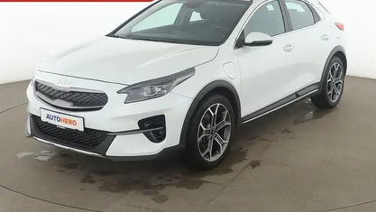 Gebraucht Kia XCeed Spirit 141 PS (103 kW) 2022 Weiß SUV