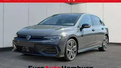 Delfingrau metallic/grau Neu 2025 VW Golf VIII R-line Limousine | 35.580 € (Fairer Preis)