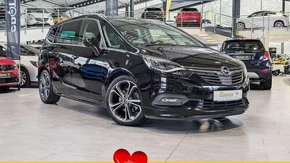 Schwarz Gebraucht 2017 Opel Zafira Innovation Van / Kleinbus | 16.450 € (Teuer)