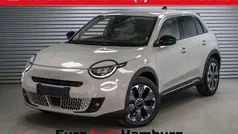 Sabbia beige metallic () Neu 2025 Fiat 600 La Prima Limousine | 27.489 € (Fairer Preis)