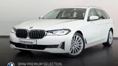 Alpinweiss iii Gebraucht 2022 BMW 540 Luxury Line Kombi | 46.900 € (Fairer Preis)