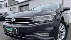 Grau Gebraucht 2023 VW Passat Business Kombi | 27.990 € (Fairer Preis)
