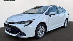 Weiß Gebraucht 2024 Toyota Corolla Business Edition Kombi | 26.490 € (Guter Preis)