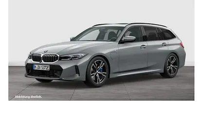 Usata BMW 330e M Sport 292 CV (214 kW) 2025 Grigio Station wagon