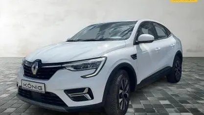 Schneeweiß Gebraucht 2023 Renault Arkana Equilibre SUV | 21.499 € (Guter Preis)