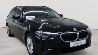 Gebraucht BMW 520 Sport Line 190 PS (139 kW) 2023 Schwarz uni Limousine