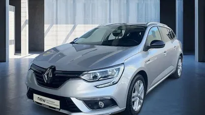 Gebraucht Renault Mégane GrandTour LIMITED 140 PS (102 kW) 2020 Grau Kombi