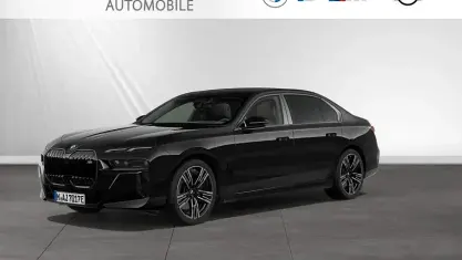 Gebraucht BMW M760e M Sport 571 PS (419 kW) 2025 Black sapphire metallic Limousine