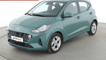 Gebraucht Hyundai i10 Trend 84 PS (61 kW) 2022 Grün Kleinwagen