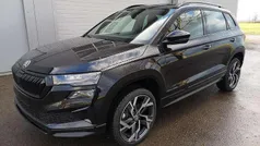 Black magic perleffekt Neu 2025 Skoda Karoq SportLine SUV | 37.990 € (Fairer Preis)