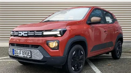 Gebraucht 2024 Dacia Spring Extreme Kleinwagen | 18.090 € (Fairer Preis)