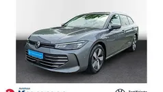 Grau Gebraucht 2024 VW Passat Business Kombi | 39.170 €