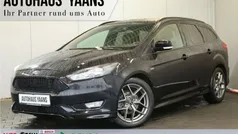 Iridiumschwarz metallic Gebraucht 2018 Ford Focus ST-Line Limousine | 17.369 € (Fairer Preis)