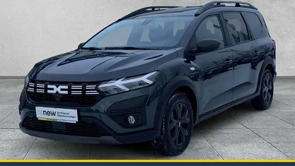 Grau Gebraucht 2023 Dacia Jogger Extreme Van / Kleinbus | 15.890 € (Guter Preis)